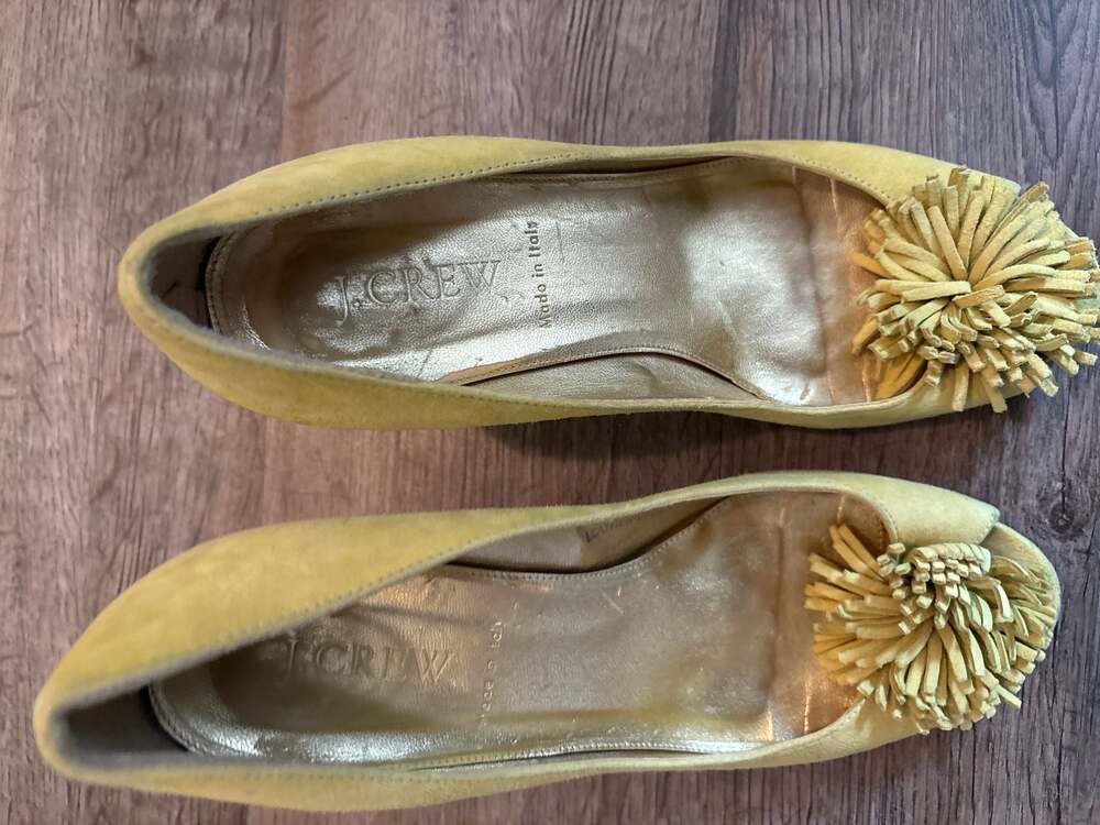 J.Crew Yellow Suede Pom-Pom Pumps Size 7 - Picture 4 of 10
